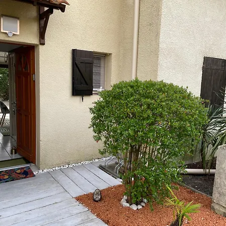 Jolie Maison Au Golf