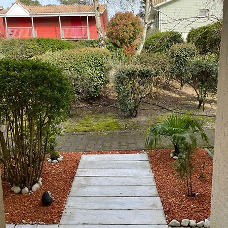 Jolie Maison Au Golf * 拉卡诺