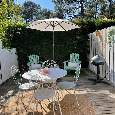 Holiday home Jolie Maison Au Golf Lacanau