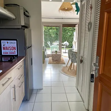 Jolie Maison Au Golf Holiday home *